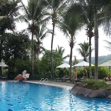 ปูริ อัสรี โฮเทล แอนด์ รีสอร์ต มาเกอลัง Hotel ภายนอก รูปภาพ