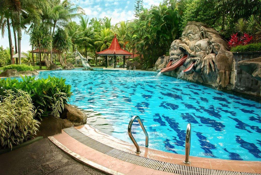 ปูริ อัสรี โฮเทล แอนด์ รีสอร์ต มาเกอลัง Hotel ภายนอก รูปภาพ