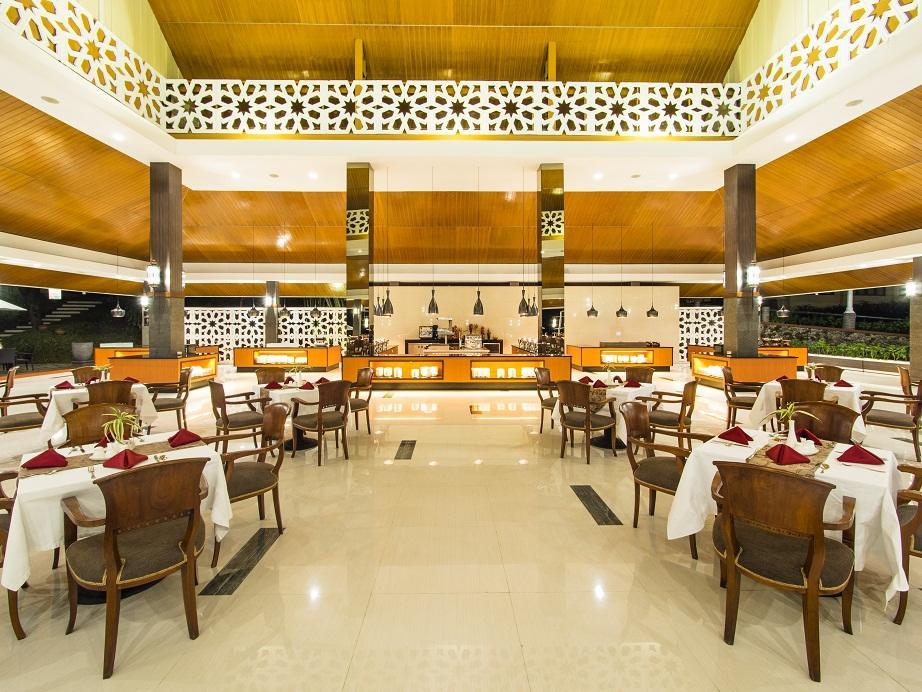 ปูริ อัสรี โฮเทล แอนด์ รีสอร์ต มาเกอลัง Hotel ภายนอก รูปภาพ