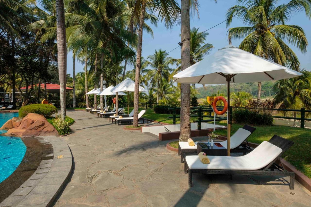 ปูริ อัสรี โฮเทล แอนด์ รีสอร์ต มาเกอลัง Hotel ภายนอก รูปภาพ
